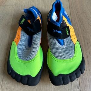 Final Sale! | Newtz Water Shoes (13/1) Boys